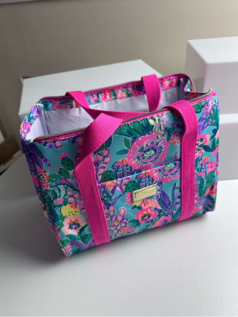 Lilly Pulitzer Cute Insulated Lunch Bag In Me And My Zesty - Picture 8 of 14